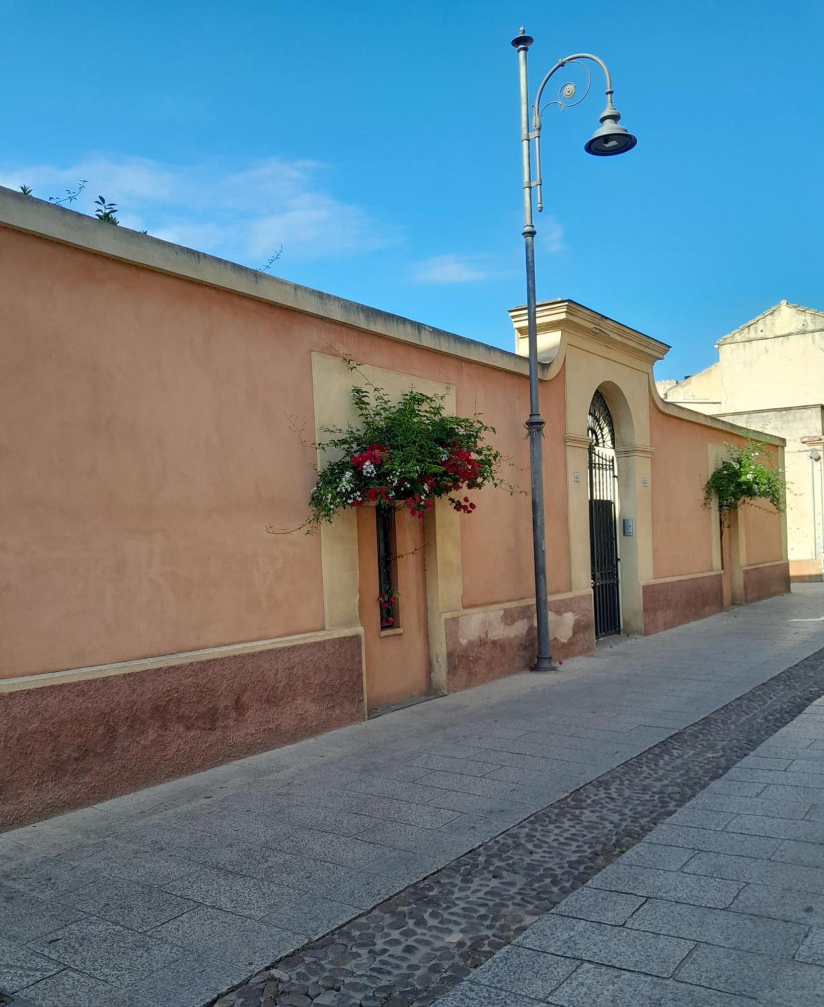 Oasi Ottocento Bed & Breakfast Quartu SantʼElena Екстериор снимка