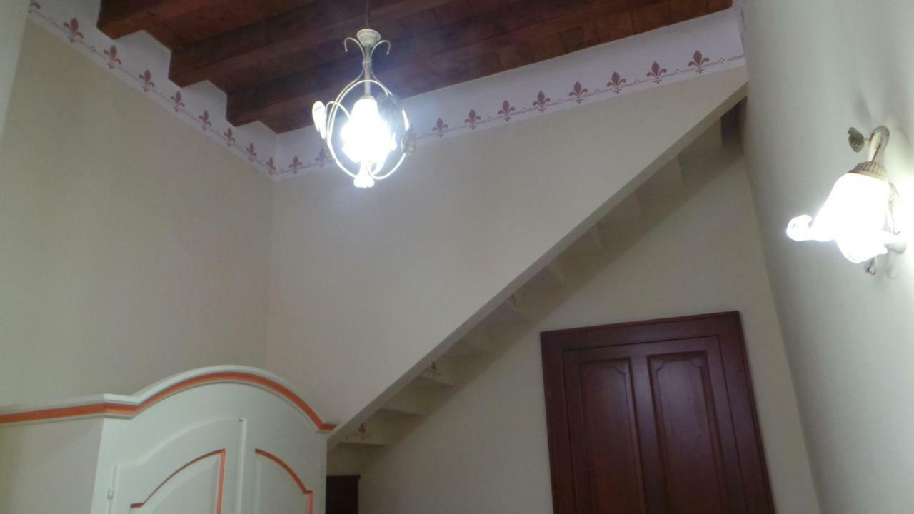 Oasi Ottocento Bed & Breakfast Quartu SantʼElena Екстериор снимка